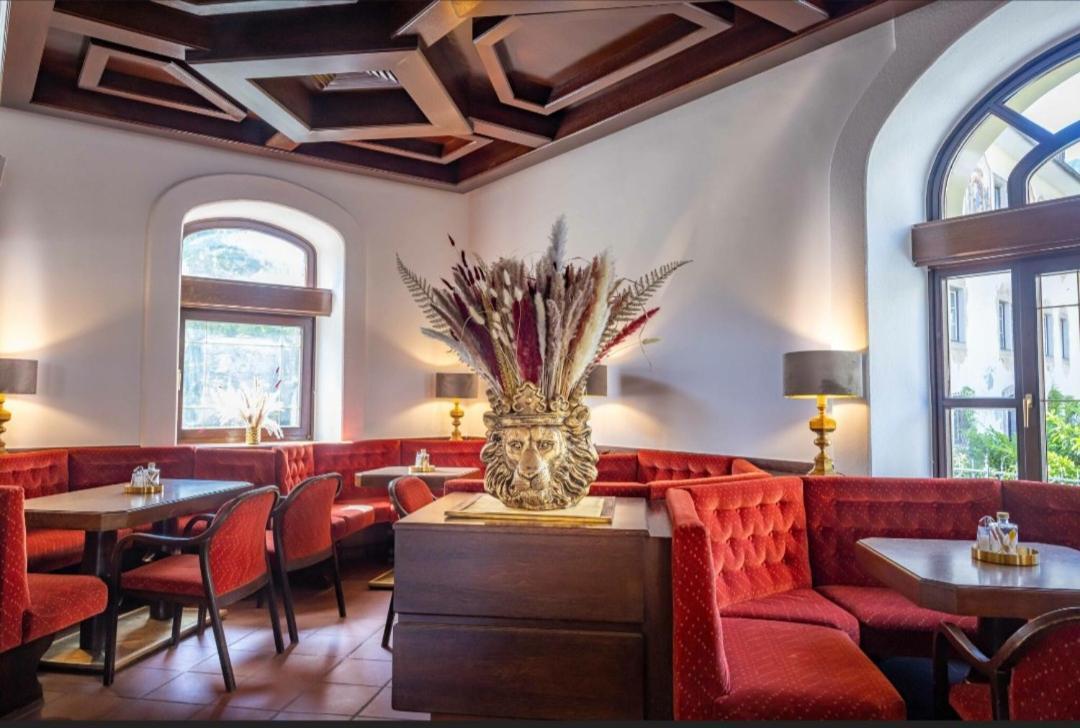 Cafe Zentral, Zimmer Mit Fruehstueck Kotschach-Mauthen 외부 사진